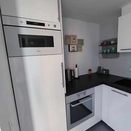Apartment Villa Ksenija Oostende Exteriör bild