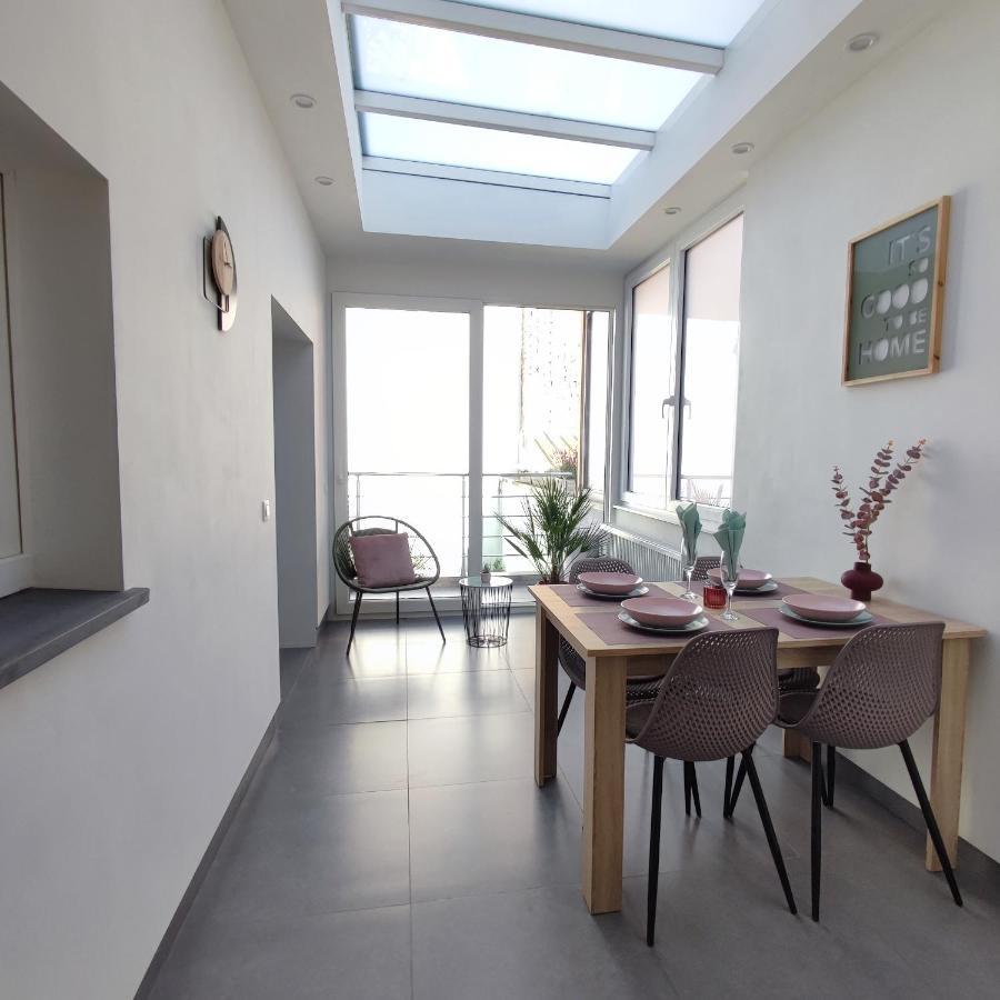 Apartment Villa Ksenija Oostende Exteriör bild