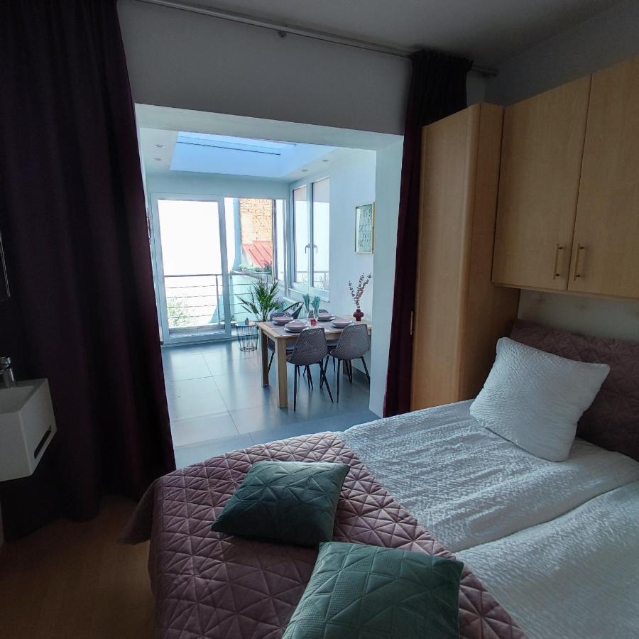 Apartment Villa Ksenija Oostende Exteriör bild