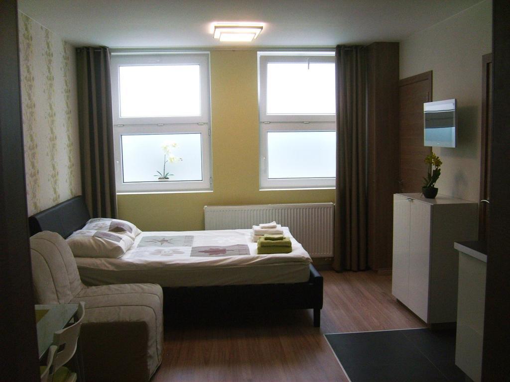 Apartment Villa Ksenija Oostende Rum bild