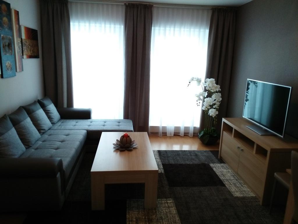 Apartment Villa Ksenija Oostende Rum bild